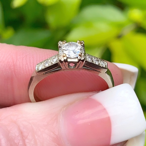 SOLD 🔥 14K 0.33 ctw Diamond Engagement Ring - Picture 4 of 8